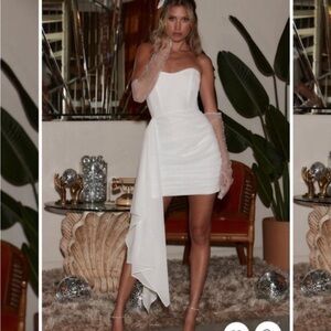 Elegant White Strapless Dress